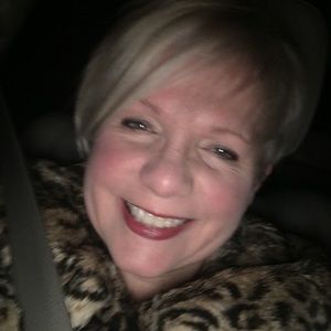 Meet your Posher, Ellen